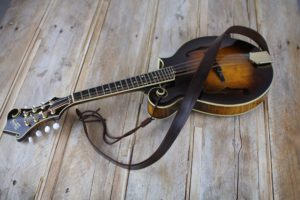 mandolinundervisning, mandolintimer, mandolinkurs, mandolin lærer, lære å spille mandolin, musikk og kulturskole i Oslo og Bærum, barn ungdom og voksne