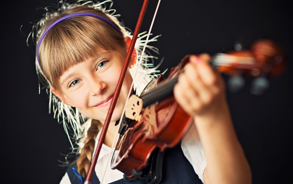 Fiolinundervisning, fiolintimer, fiolinkurs, fiolin lærer, lære å spille fiolin, musikk og kulturskole i Oslo og Bærum, barn ungdom og voksne